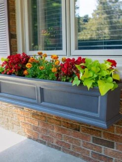 Fairfield Self-Watering Window Box, 4’ -Gardeners Sale Shop 39345 100V tif