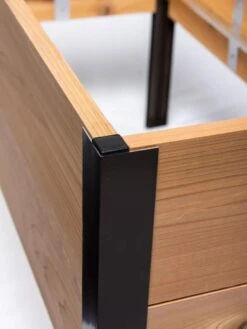 3-Tier Strawberry Bed -Gardeners Sale Shop Cedar 0163 tif 24